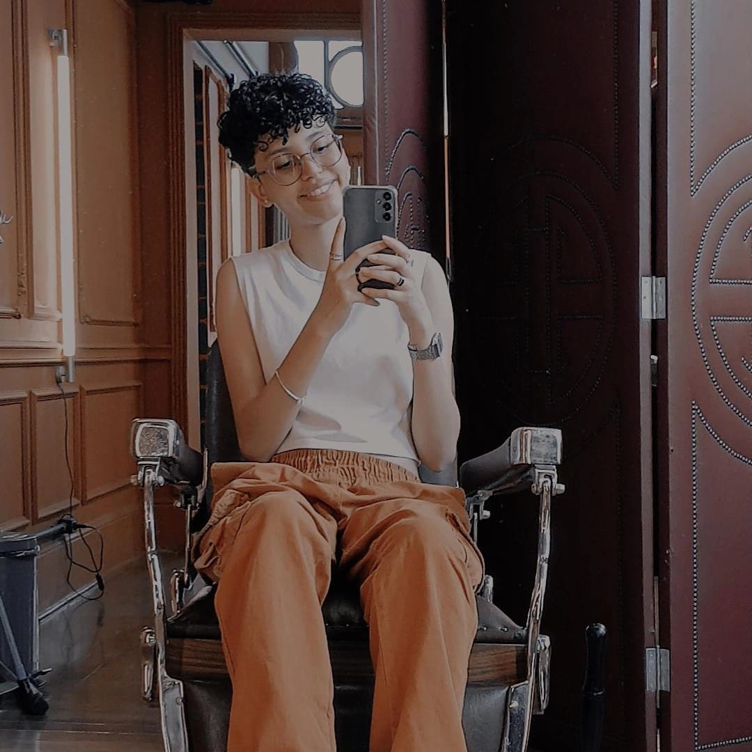 Foto da Tayná Costa sorrindo